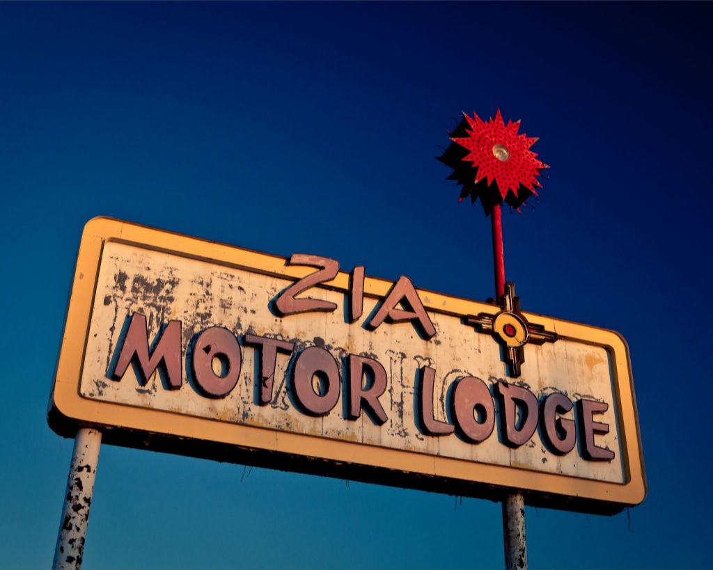 Zia Motor Lodge